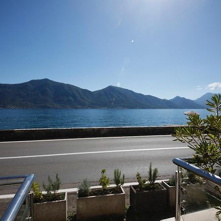 Waterfront Apartments 科托尔 外观 照片
