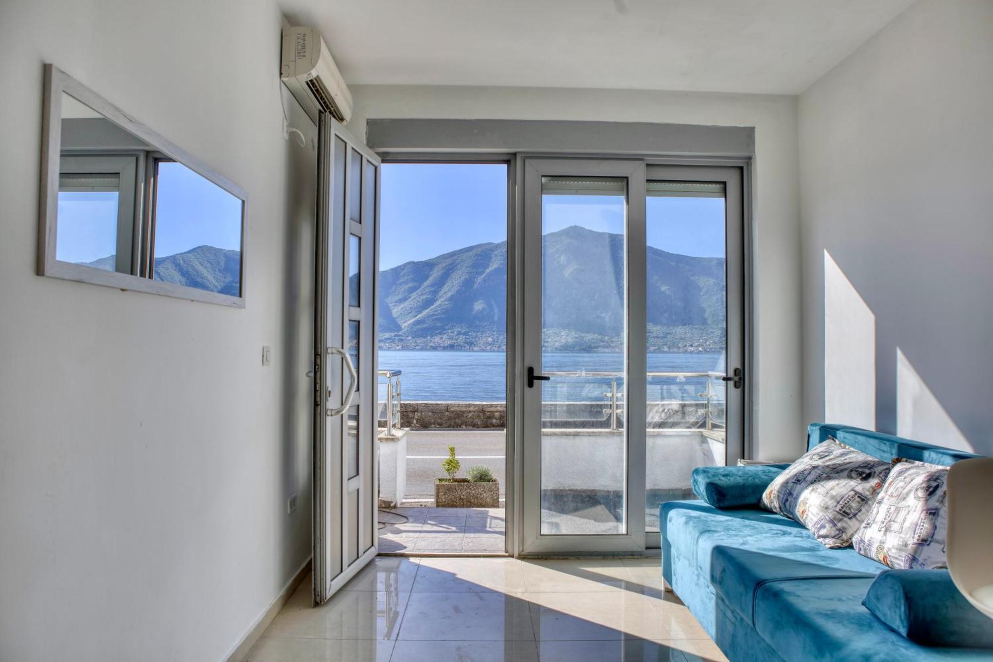 Waterfront Apartments 科托尔 外观 照片