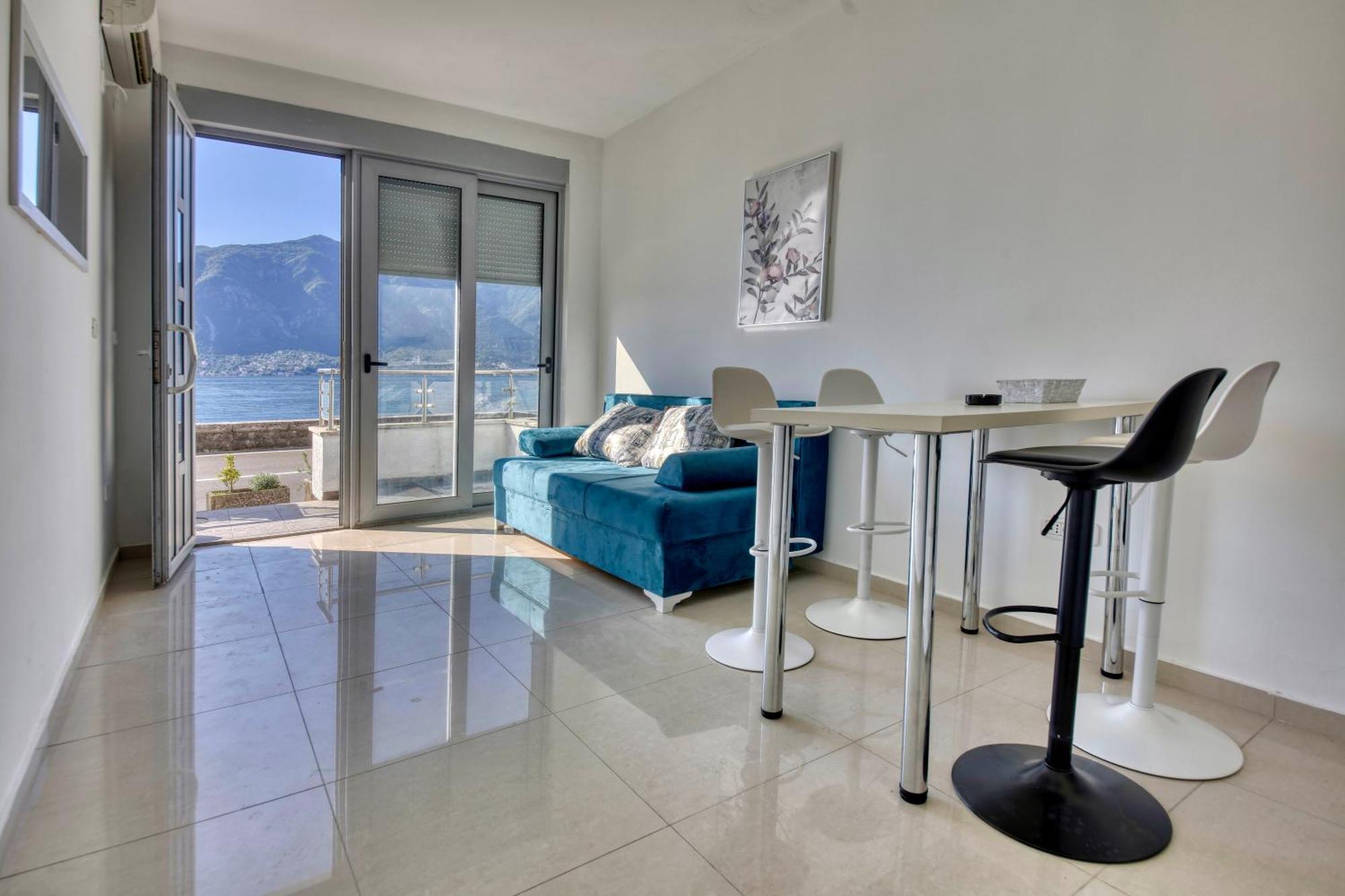 Waterfront Apartments 科托尔 外观 照片