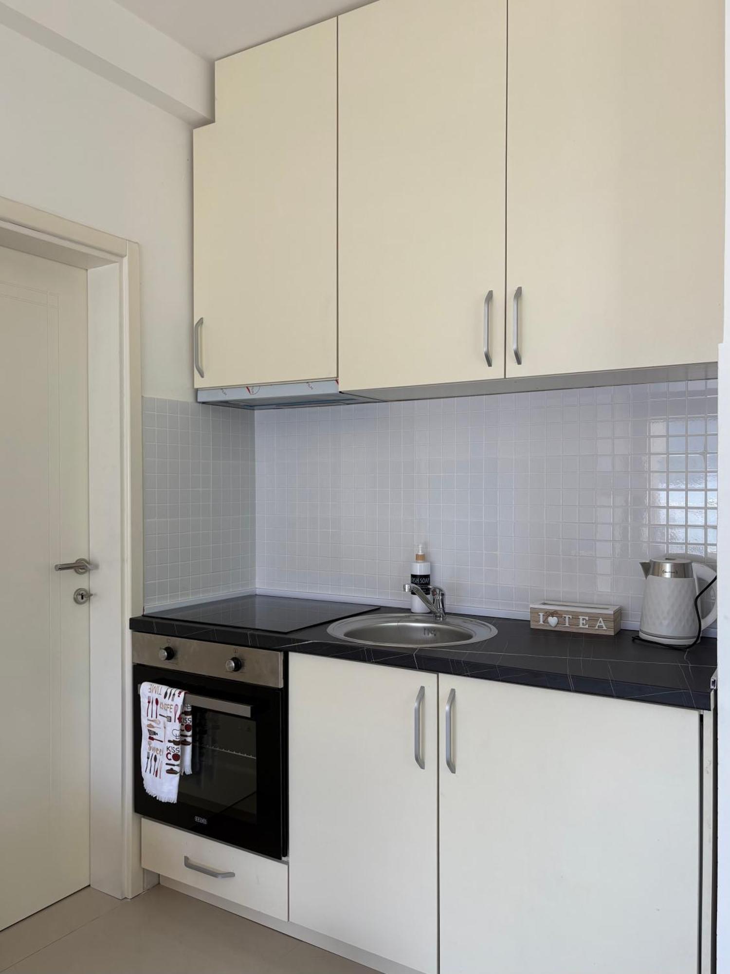 Waterfront Apartments 科托尔 外观 照片