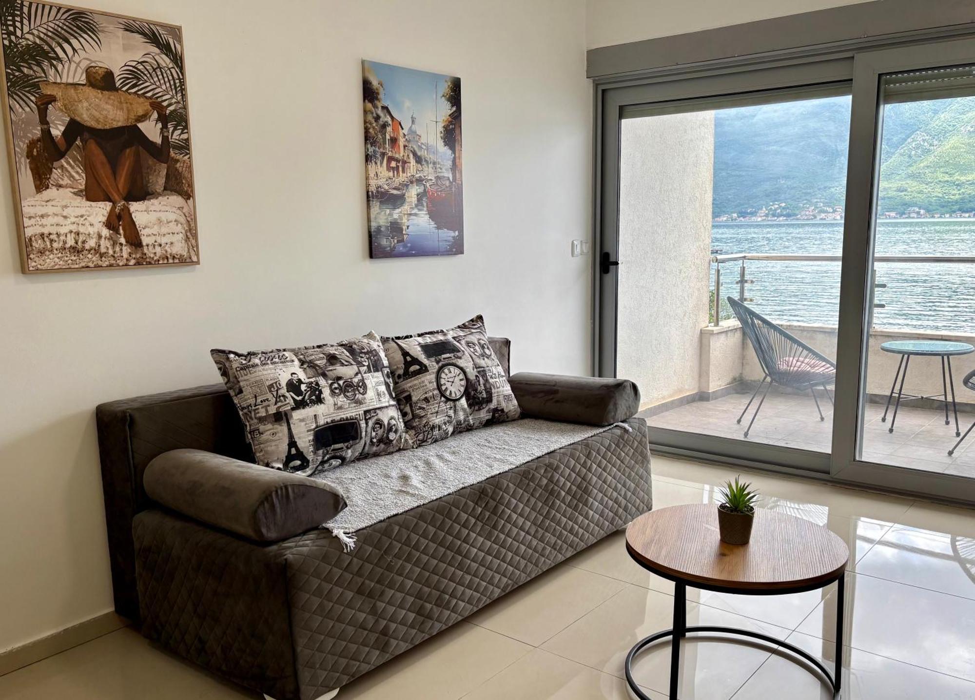Waterfront Apartments 科托尔 外观 照片